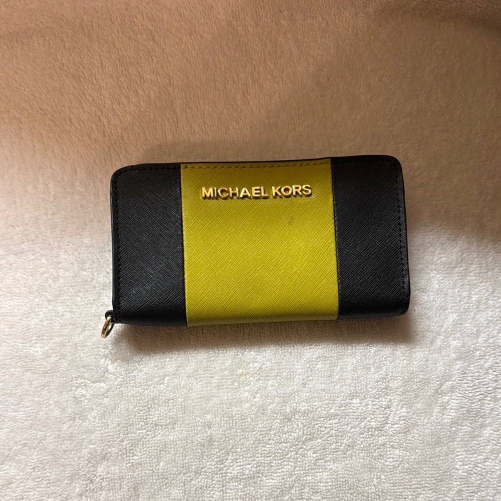 Michael Kors Black and Green Wallet